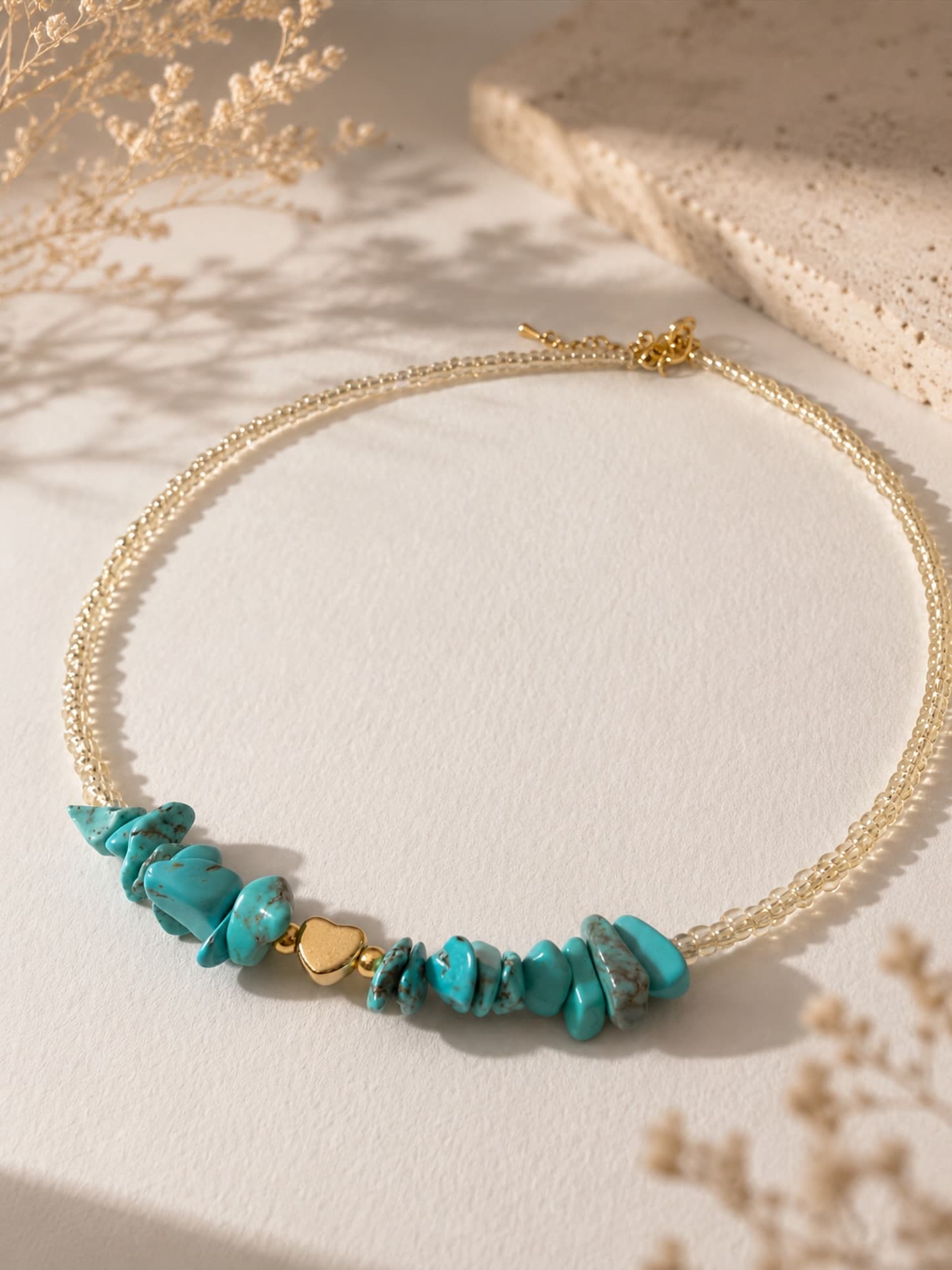 A little sparkle for your everyday. ნაზი, მსუბუქი და განსაკუთრებული — შენთვის